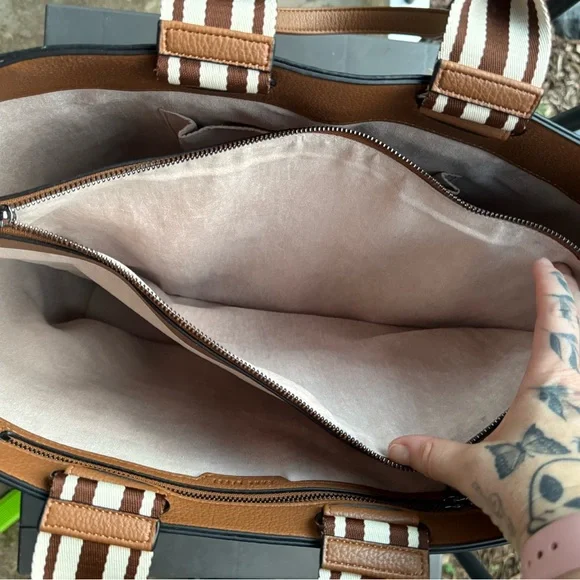 Sans Beast Archive Tote NWT Cinnamon - Picture 6 of 10